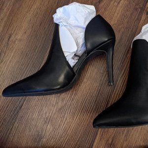 New Christiano Siriano Kiera Shootie